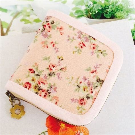 Flora Finery: The Art of Flower Wallets