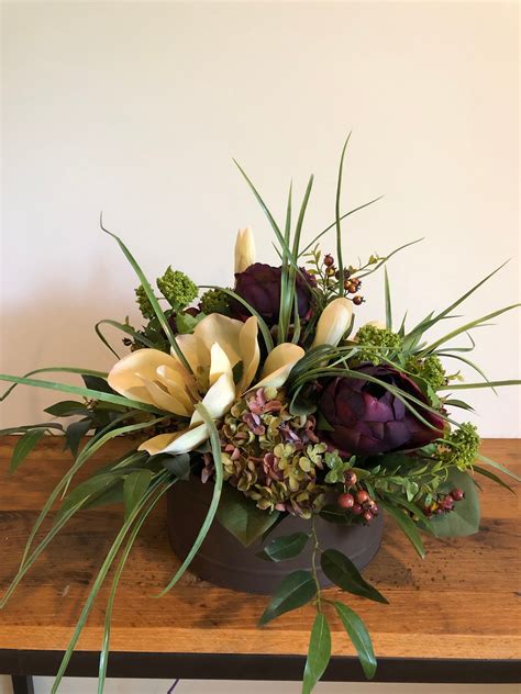 Floral Arrangement for Dining Table: A Visual Symphony for Every Occasion