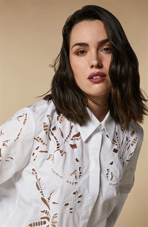 Floral Button Up Shirts: A Timeless Fashion Staple