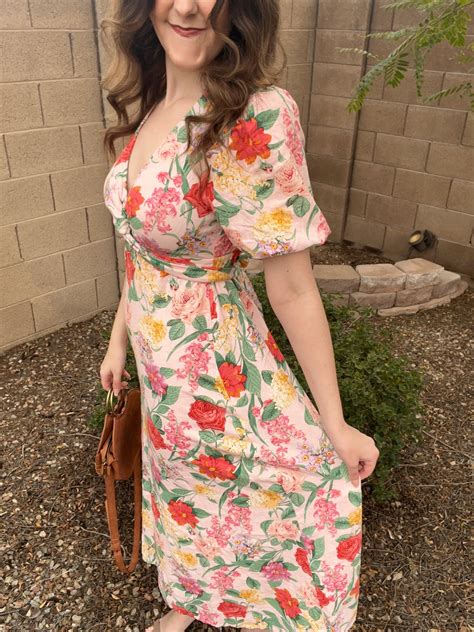 Floral Dresses for Women: 10,000 Reasons to Bloom