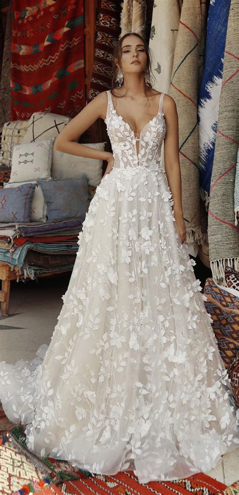 Floral Wedding Dress Trends for 2023