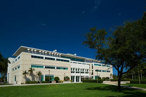 Florida Atlantic University College of Medicine