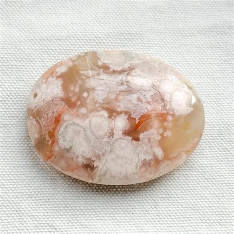 Flower Agate: A Burgeoning Stone