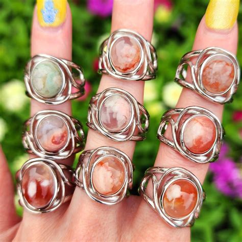 Flower Agate: Unearthing the Enchanting Beauty and Healing Powers