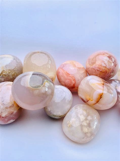 Flower Agate: Unveil the Enchanting Gemstone of Tranquility and Growth