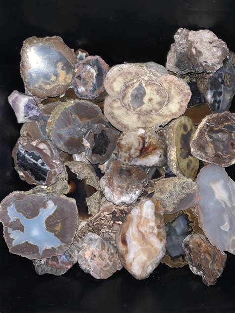 Flowering Agate: A Journey from Geological Wonder to Multifaceted Enchantment