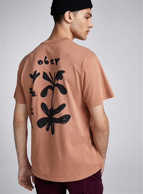 Flowers T-Shirt: A Timeless Fashion Statement