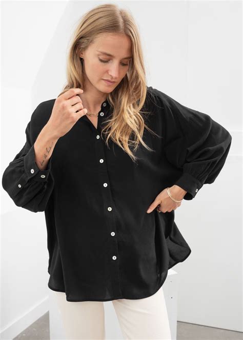 Flowy Button Up Shirts: A Wardrobe Essential for Comfort and Style