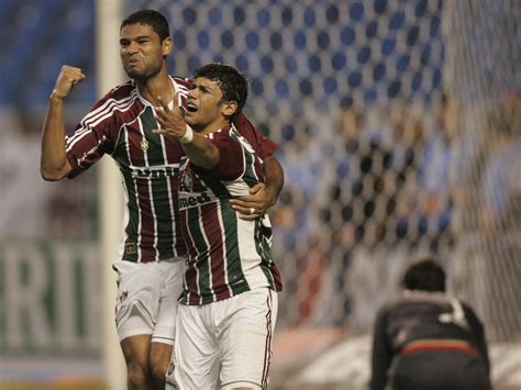 Fluminense x Atlético-PR: Um Clássico Emocionante do Futebol Brasileiro