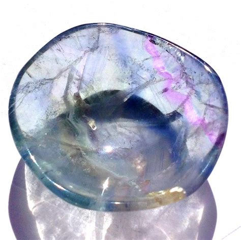 Fluorite Bowl: A Gemstone Vessel for Energy, Healing, and Manifestation