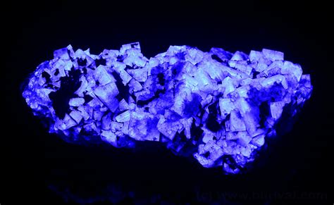 Fluorite Under UV Light: Uncovering the Enchanted Glow