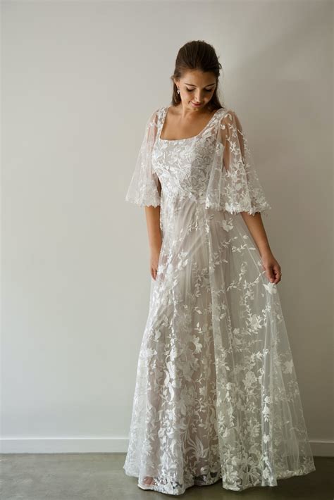 Flutter Sleeve Wedding Dress: A Timeless Elegance That Never Goes Out of Style