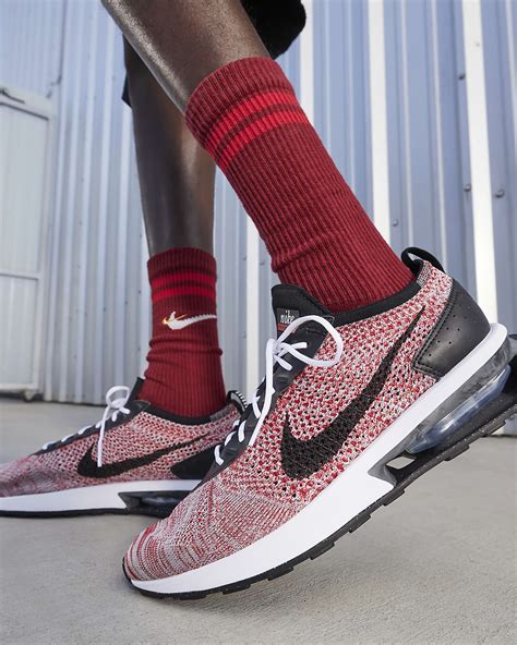 Flyknit: