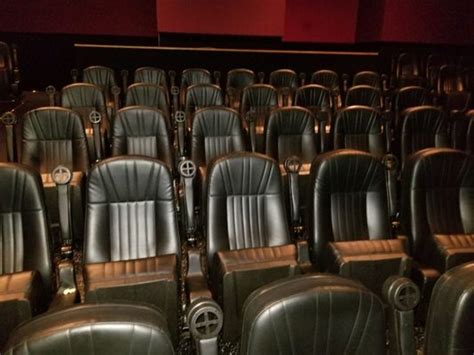 Fontana 8 Regency Theatres: A Comprehensive Analysis