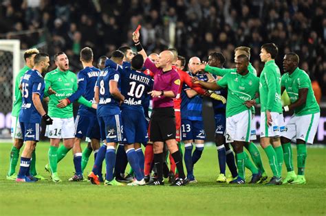 Football Club d'Annecy x Saint-Étienne: Une Rivalité Passionnante dans la Ligue 2