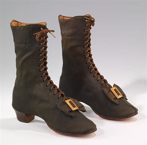 Footwear of a Bygone Era: Civil War Shoes - A Journey into the Crucible of Conflict