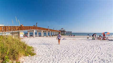 Fort Myers Beach: A Comprehensive Guide to Florida's Coastal Paradise