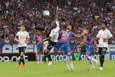 Fortaleza x Corinthians: O Clássico que Promete Emoção no Brasileirão