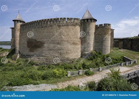 Fortified Structures: