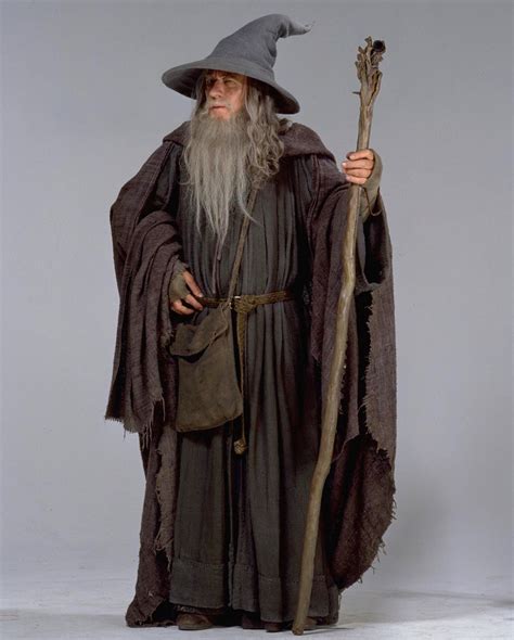 From Middle-earth to Modern Wardrobes: The Allure of Gandalf Robes