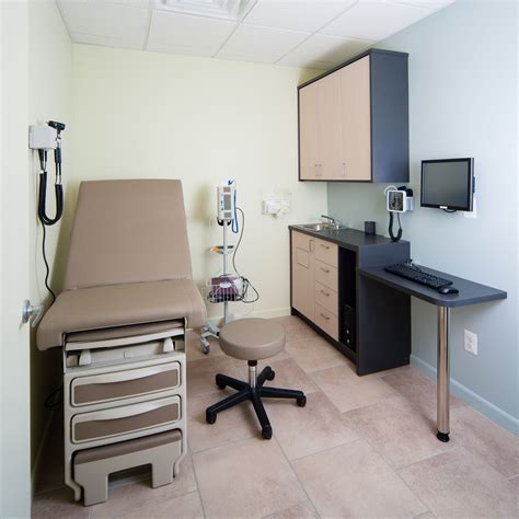 Fully Equipped Examination Rooms: