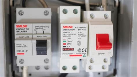 Fuses and Circuit Breakers: The 10,000-Word Guide to Safety & Protection