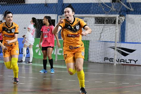 Futsal Mercurial: guia completo sobre a chuteira que revolucionou o futsal