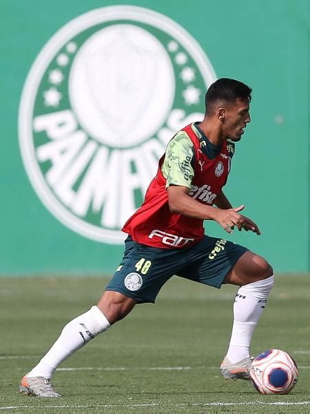 Gabriel Menino: A Aposta Certeira do Palmeiras