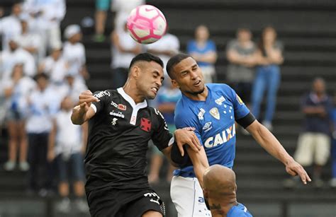 Ganhe no Futebol com as Cabeçadas: Um Guia Completo