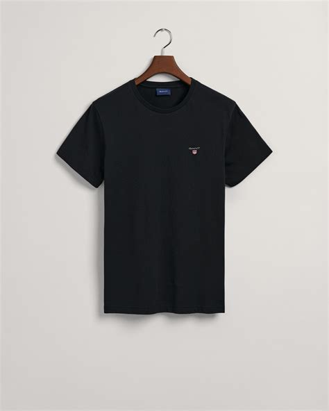 Gant T-Shirt: A Timeless Classic for Sophisticated Style