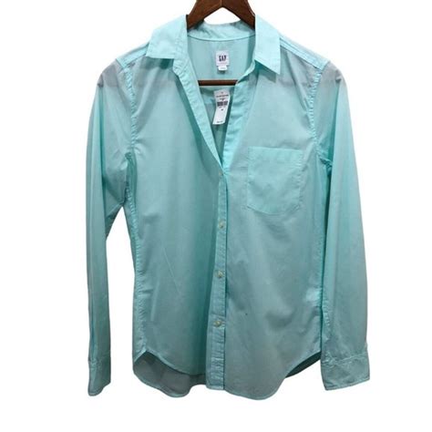 Gap Button Up Shirt: A Versatile Wardrobe Essential