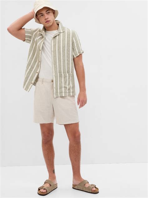 Gap Linen Shirt: The Epitome of Summer Style