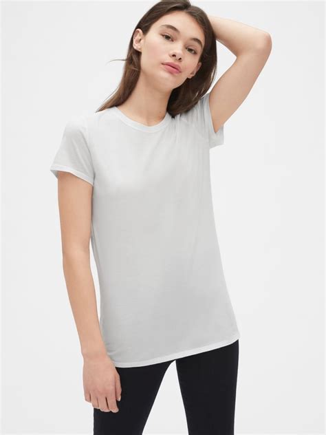 Gap T-Shirt Women: A Staple in Every Wardrobe