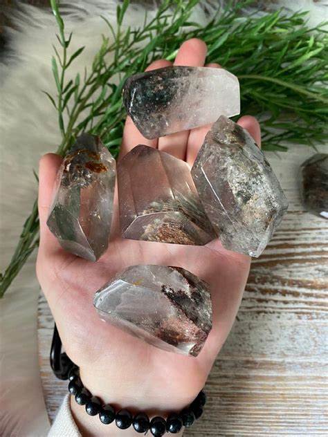 Garden Quartz Properties: Discover the Mystical Allure