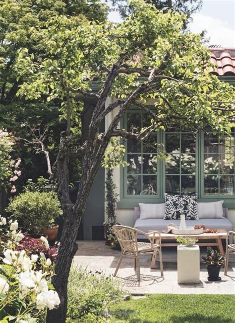 Gardenista Definitive Stylish Outdoor Spaces Reader