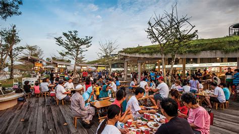 Gardens by the Bay Food Court: A 2025 Odyssey of Culinary Delights