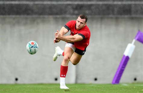 Gareth Davies Rugby: A Comprehensive Examination of the Welsh Scrum-Half's Career