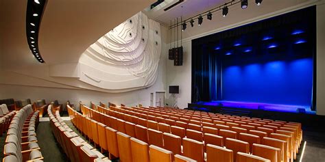 Gateway Theatre: Singapore's Gateway to the Arts