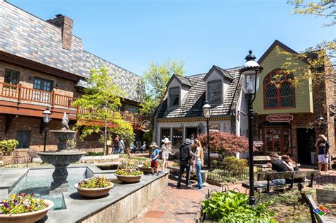 Gatlinburg's Outlet Malls: A Haven for Bargain Hunters