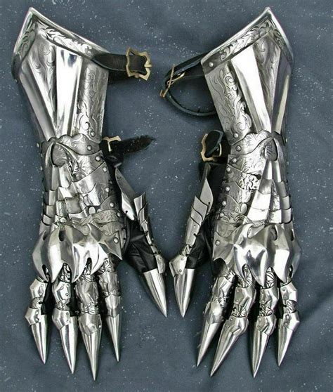 Gauntlet gloves