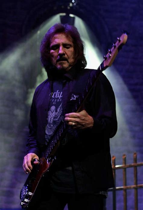 Geezer Butler: O Baixista Icônico do Black Sabbath