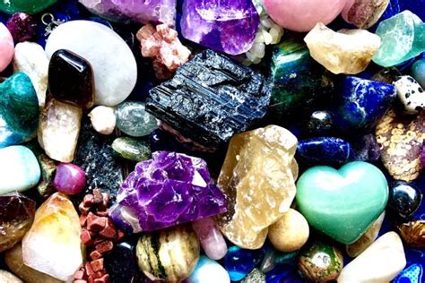 Gems for Creativity: Unlocking Your Inner Artist Through Precious Stones