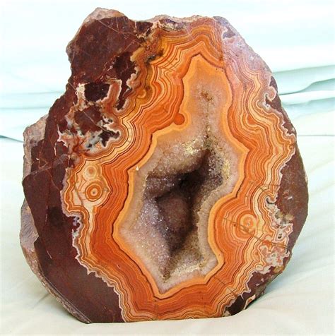 Geode Agate: Nature's Enchanting Enigma