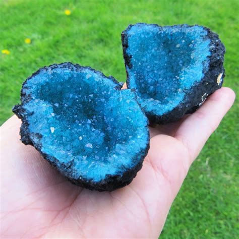 Geode Teal: The Crystalline Canvas of Nature