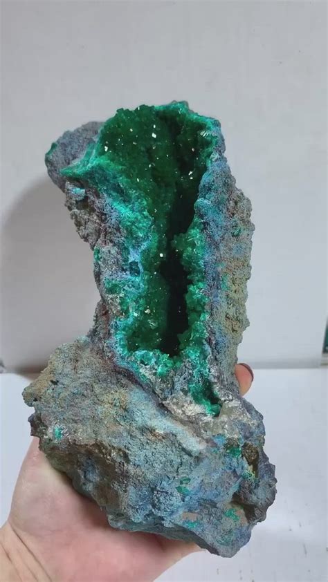 Geode Teal: Uncover the Enigmatic Mineral's Hidden Wonders