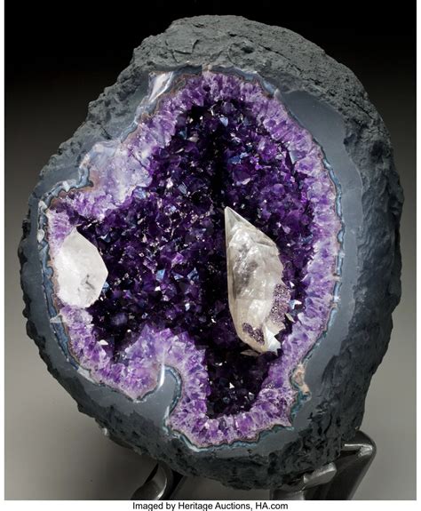 Geodes: A Symphony of Minerals