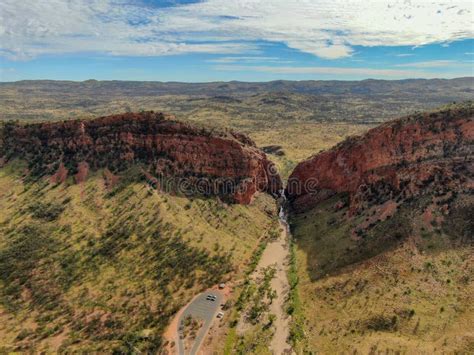 Geological Origins and Formation of the Chasm