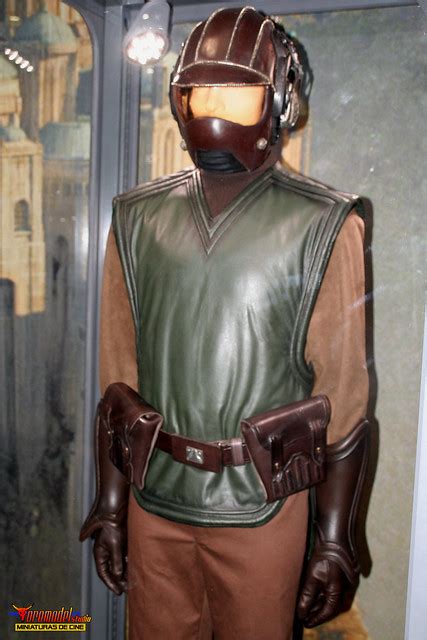 Get Your Hands on the Perfect Naboo Pilot Costume for an Unforgettable Cosplay!