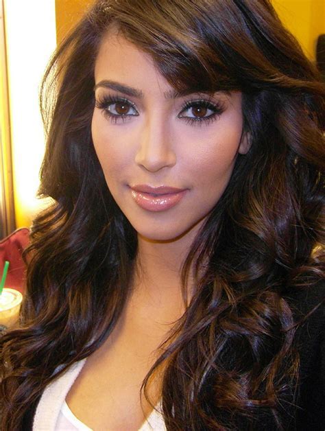 Get the Iconic Look: 24" Remy Human Hair Brown Wavy Kim Kardashian Wigs for 2025