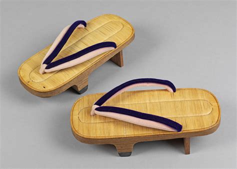 Geta Clogs: The Ancient Footwear with Endless Possibilities